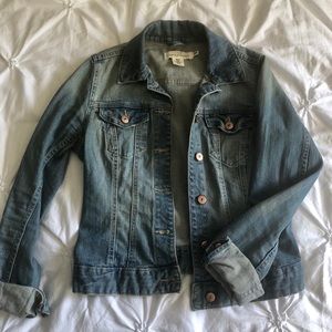 ~ Light Wash H&M Denim Jacket ~